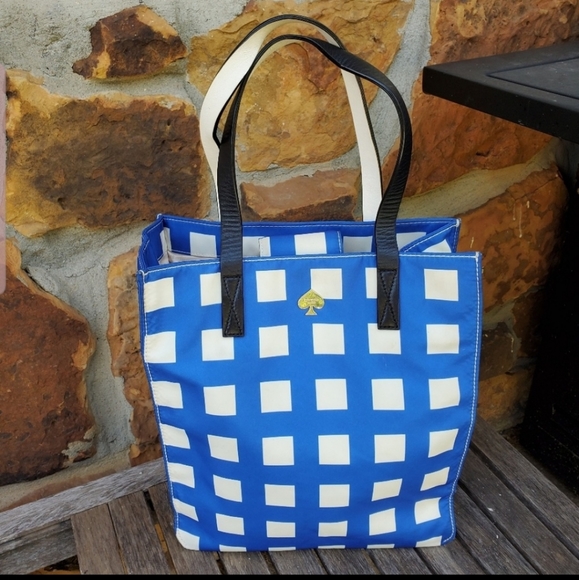 kate spade Handbags - ⚡FLASH SALE Kate spade gingham tote